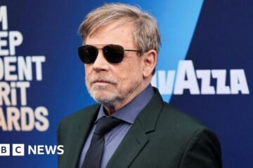 White House calls Mark Hamill ‘sick’ after actor’s Trump grave post