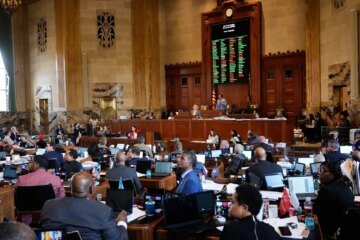 Louisiana lawmakers pass congressional map favouring Republicans | US Midterm Elections 2026 News