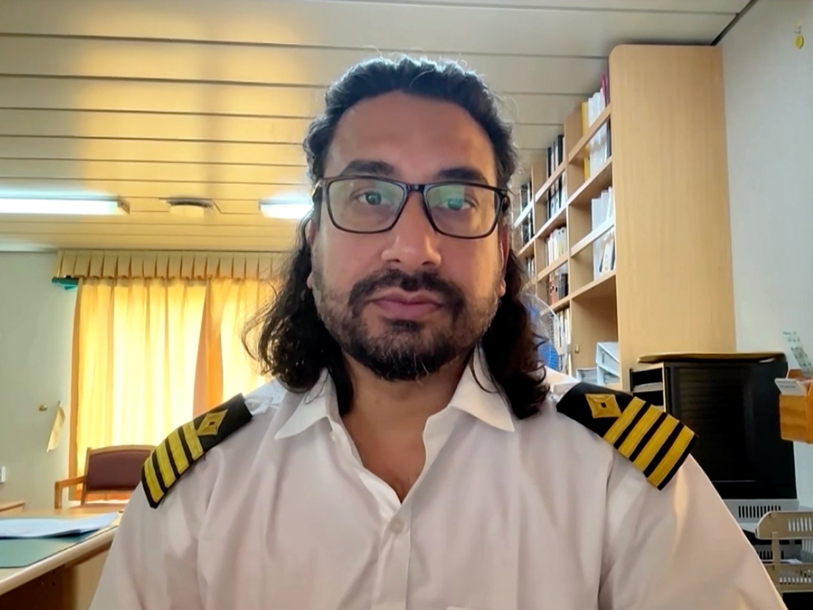 Captain warns ‘no ship will be a hero’ by risking Hormuz transit | US-Israel war on Iran News