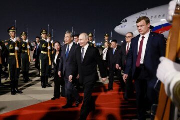 Putin arrives in China for talks with Chinese leader Xi Jinping | Vladimir Putin