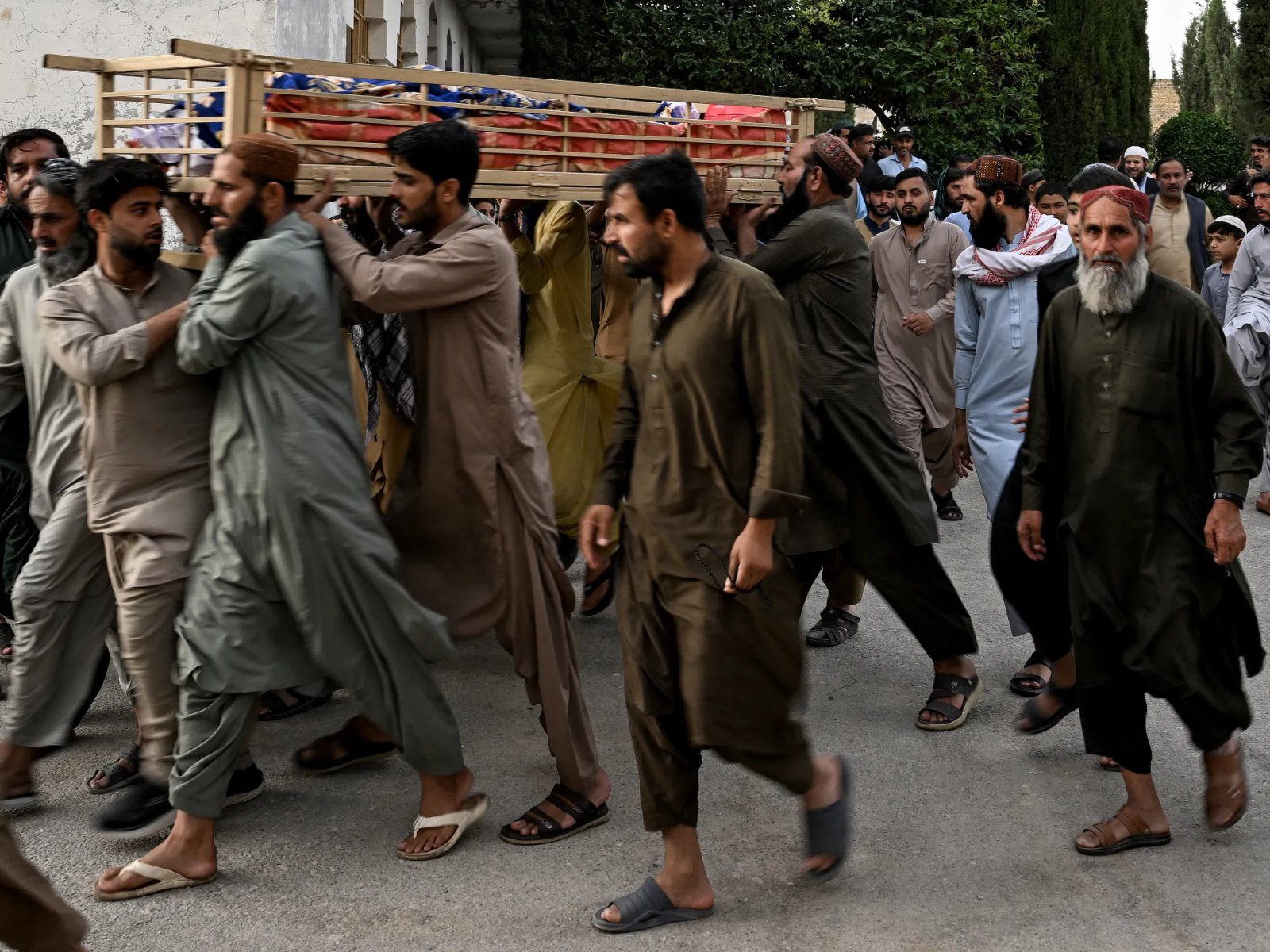 Train bomb in Pakistan’s Baloch region: Why violence is on the rise | Armed Groups News