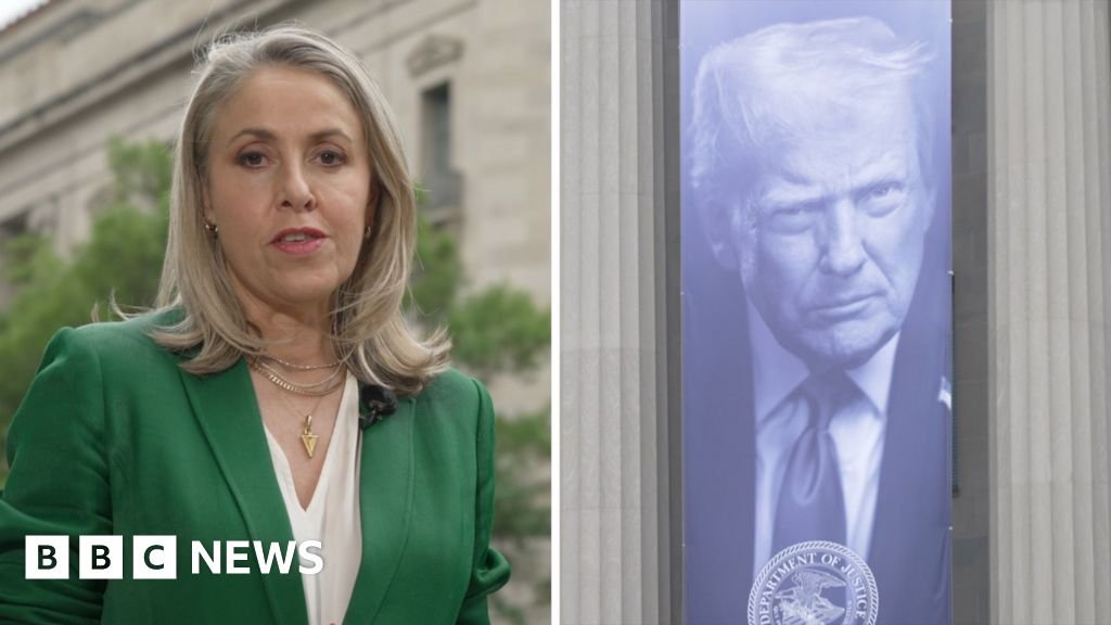 Trump transforms Washington by adding his face everywhere