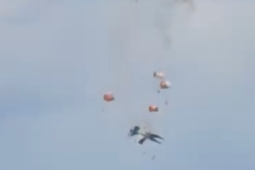 Fighter jets crash in midair during air show at Idaho Air Force base, crew eject safely: “A lot of luck involved”