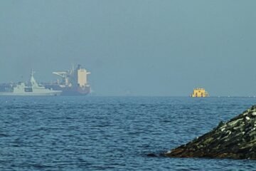 US warns shipping firms they could face sanctions over paying Iranian tolls in the Strait of Hormuz