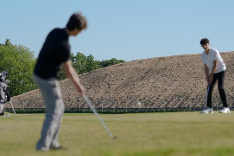 White House East Wing debris dumped at nearby golf course has toxic metals, report says