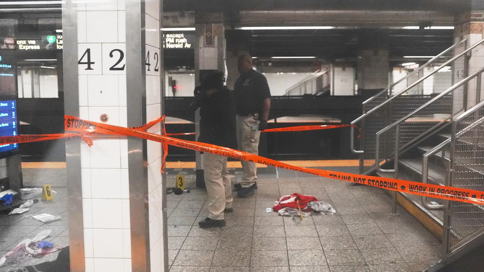 Video of NYC police killing machete-wielding man at Grand Central station released