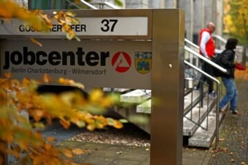 German labour agency faces over 8 billion euro deficit in 2026, report says